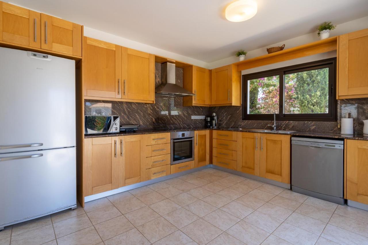 Lime 3-Bedroom Villa In Protaras Eksteriør billede